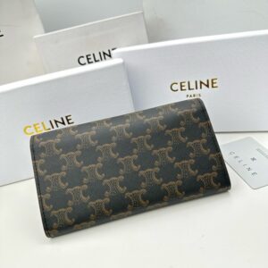 【AT2567】Celineのカウンターシンクロ、カウンター品質のトップクラスの輸入牛革海外オーダーメイドキーリング金具 仕事油エッジが見事です