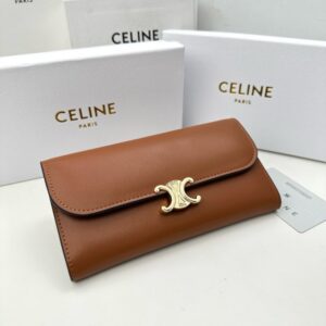 【AT2569】Celine セリーヌのカウンターシンク、カウンター品質の最高品質の輸入牛革製の海外製造キーホルダー。 手作業のエッジ加工が見事です。