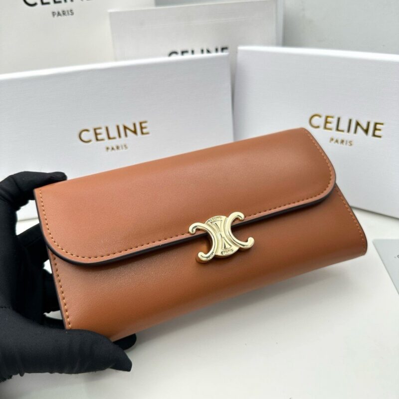 【AT2569】Celine セリーヌのカウンターシンク、カウンター品質の最高品質の輸入牛革製の海外製造キーホルダー。 手作業のエッジ加工が見事です。