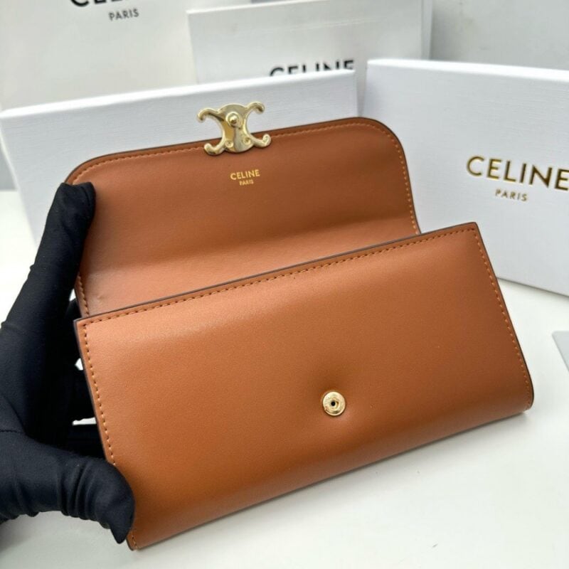 【AT2569】Celine セリーヌのカウンターシンク、カウンター品質の最高品質の輸入牛革製の海外製造キーホルダー。 手作業のエッジ加工が見事です。