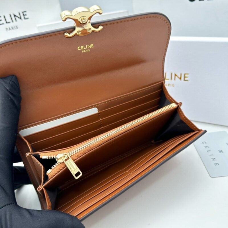 【AT2569】Celine セリーヌのカウンターシンク、カウンター品質の最高品質の輸入牛革製の海外製造キーホルダー。 手作業のエッジ加工が見事です。