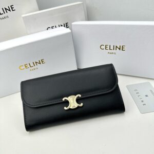 【AT2571】Celineのカウンターと同期し、カウンター品質の最高級輸入牛革製キーリング金具 手仕上げは熟練しており、表面にオイル仕上げ。