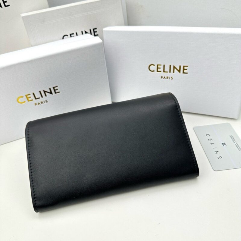 【AT2571】Celineのカウンターと同期し、カウンター品質の最高級輸入牛革製キーリング金具 手仕上げは熟練しており、表面にオイル仕上げ。