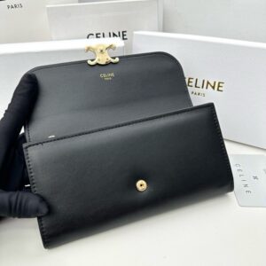 【AT2571】Celineのカウンターと同期し、カウンター品質の最高級輸入牛革製キーリング金具 手仕上げは熟練しており、表面にオイル仕上げ。