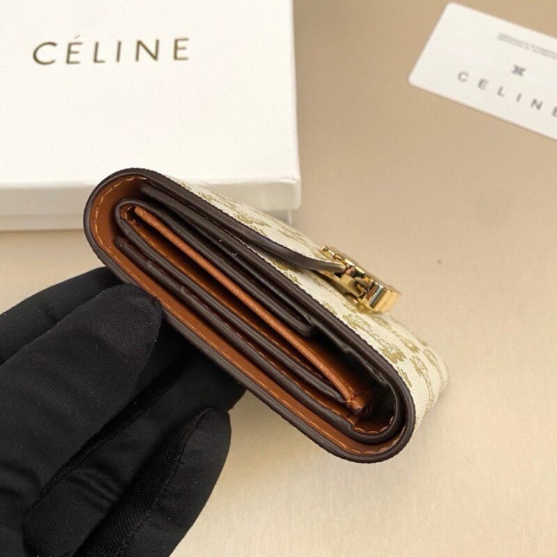 【AT2572】Celineの短い財布は非常に美しいシリーズです。 トップグレインレザーを使用し、精巧でおしゃれなデザインです！ 专柜同期。
