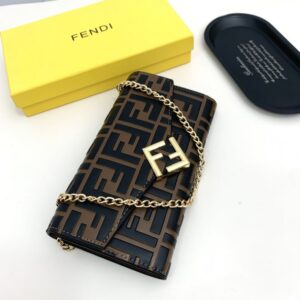 【AT2576】Fendi トークン同期、肩にかけることができるトップインポートの作業、そして油が精巧に仕上げられています。