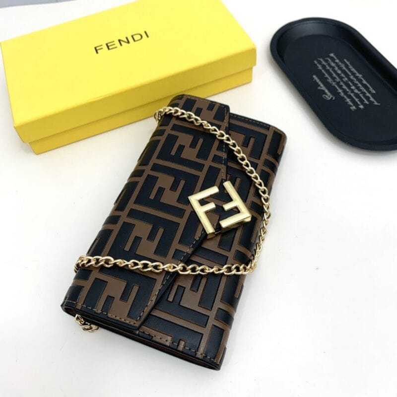 【AT2576】Fendi トークン同期、肩にかけることができるトップインポートの作業、そして油が精巧に仕上げられています。