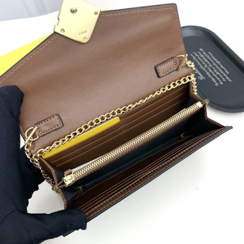 【AT2576】Fendi トークン同期、肩にかけることができるトップインポートの作業、そして油が精巧に仕上げられています。