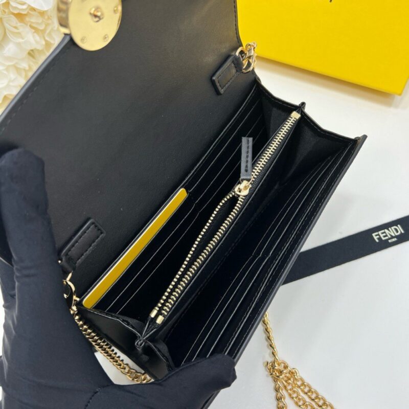 【AT2583】Fendiのカウンターと同期し、肩にかけることができるトップクオリティの輸入品、手作りのエッジが洗練されています
