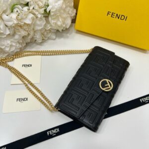 【AT2585】Fendiのカウンターと同期、ショルダーバッグも可能 最高級輸入品、精巧なエッジ加工 最高のクオリティ