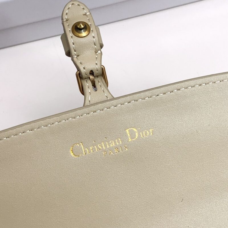 【AT2594】Dior カウンターと同期し、肩にかけることができるカウンター品質の最高級輸入牛革、高度な技術を持つ。