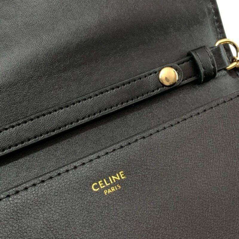 【AT2598】Celineカウンターから最新の商品が入荷しました！カウンター品質の最高級の輸入牛革、オイル仕上げで精巧な仕事をしています！