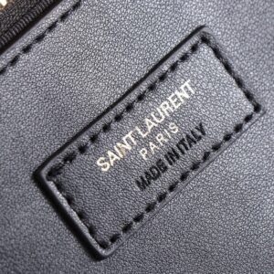 【AT2642】YSL JAMIE 4.3の小さなラムスキンハンドバッグ！小さな柔らかいナッパレザーハンドバッグは、CARRE RIVE GAUCHE縁縫いステッチで飾られています。