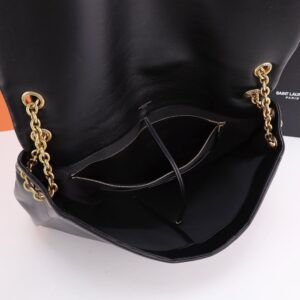【AT2643】YSL 2023新作のジェイミー小羊皮ハンドバッグ！柔らかい皮質にマットなメタルショルダーストラップと2つの小羊皮を組み合わせた、超大容量のバッグ。