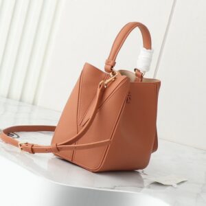 【AT2661】【フルグレインレザーコレクション】Tory Burchのmcgrawホーボーバッグは、新しいカジュアルバッグであり、容量も非常に適しているので、軽く持ち運ぶことができ、小さなアイテムを持ち出すことができます。