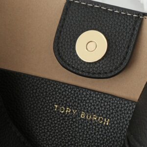 【AT2664】【フルグレインレザーシリーズ】Tory Burch mcgraw hoboの新作カジュアルバッグは、容量も非常に適しており、軽々持ち運ぶことができます。