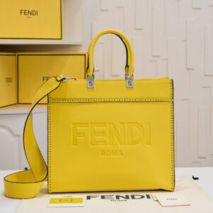 【AT2672】Fendiトートバッグ"サンシャインハンドバッグ"、シンプルな文字のロゴデザイン、琥珀色のダブルハンドルが全体のバッグの中心です。