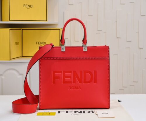 【AT2673】Fendiのトートバッグ「サンシャインキャリーオール」は、シンプルなロゴデザインで、琥珀色のダブルハンドルがパッケージ全体の最大の焦点です。