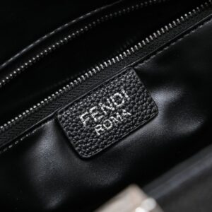 【AT2675】Fendi TOTE トートバッグ "サンシャインハンドバッグ"、シンプルなロゴのデザイン、琥珀色のダブルハンドルが全体のバッグの最大の焦点です。