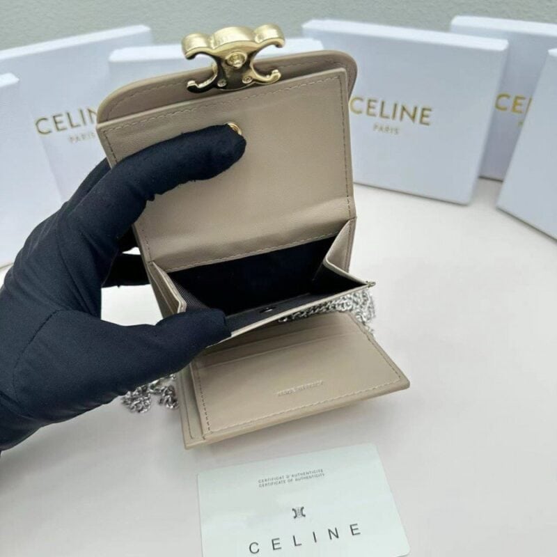 【AT2678】Celine セリーヌの凱旋門はとても派手で美しいシリーズです。専門店と同期し、最上級の牛革を使用しており、精巧でファッショナブルです。シングルショルダーで背負うこともでき、財布としても使用できます。凹んだ形状は必須です！