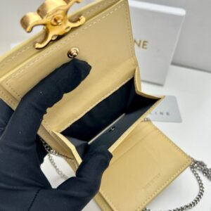 【AT2680】Celineセリーヌのトリオは非常に華やかで、専門店で同時に販売され、最上級の牛革を使用し、洗練されたファッションです！ショルダーバッグとしても、財布としても使用できます。凹凸のあるデザインが必須！