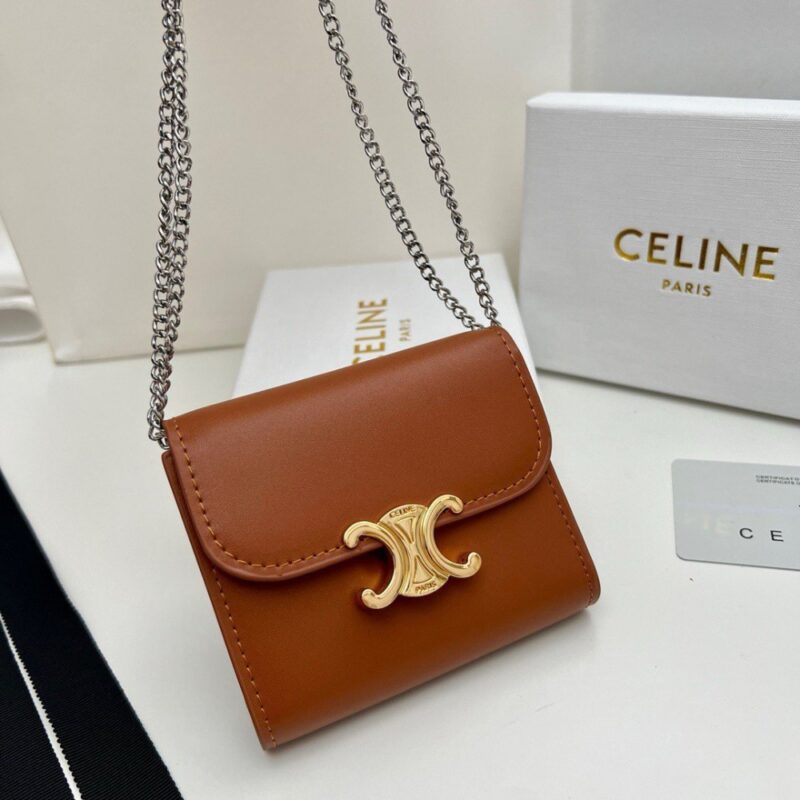 【AT2681】Celineシーズンミューズは、非常に美しく、専用のカウンターで同期されており、最高級の牛革を使用しており、精巧でファッショナブルです！片肩に掛けることもでき、財布としても使用でき、コンパクトなデザインが必須です！