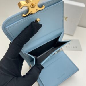 【AT2682】Celine凱旋門は非常に華やかなシリーズで、カウンターと同期し、上質な牛革を使用しており、洗練されたファッションを実現しています！片肩にかけることもでき、財布としても使用でき、凹型のデザインが必要不可欠です！