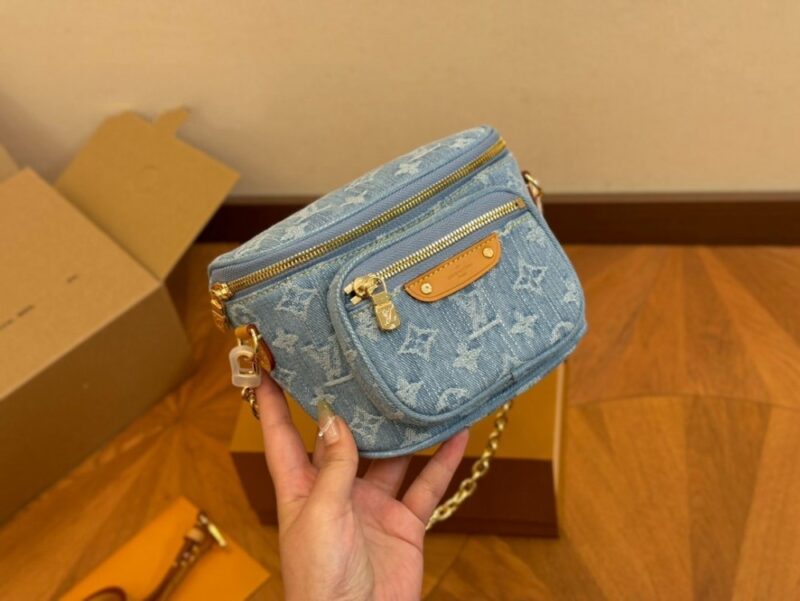 【AT2798】LV デニムジーンズウエストバッグが復活！見ていて飛び出すウエストバッグ/チェストバッグ