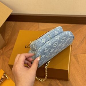 【AT2798】LV デニムジーンズウエストバッグが復活！見ていて飛び出すウエストバッグ/チェストバッグ