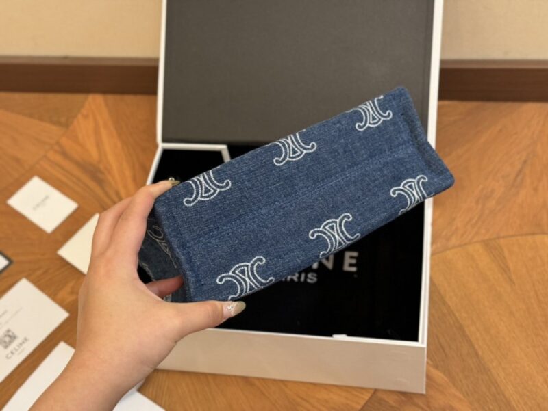 【AT2807】Celineの新しいトートバッグは今年の凱旋門でとても人気です~