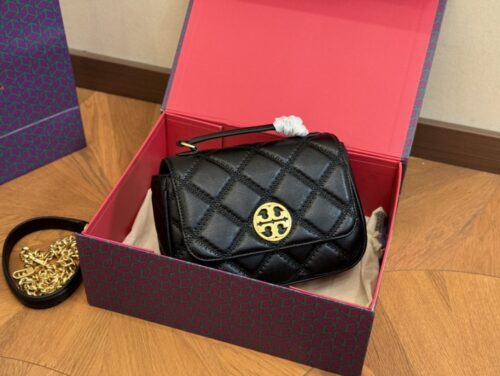 【AT2814】Tory BurchのKiraチェーンは、デザインと色がとても素敵です！ 超軽量で使いやすいです。