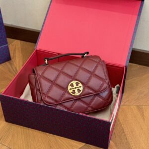 【AT2814】Tory BurchのKiraチェーンは、デザインと色がとても素敵です！ 超軽量で使いやすいです。