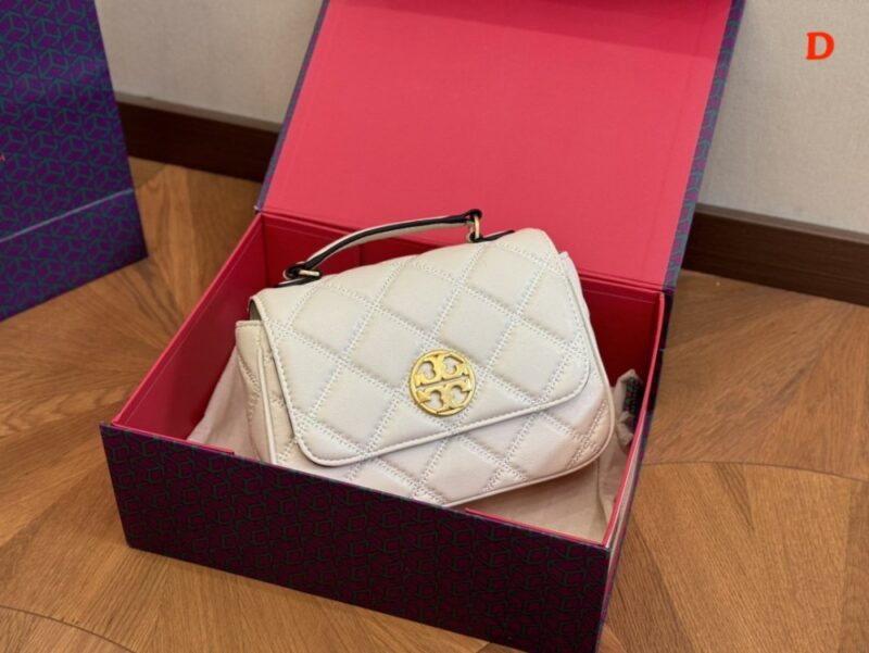 【AT2814】Tory BurchのKiraチェーンは、デザインと色がとても素敵です！ 超軽量で使いやすいです。