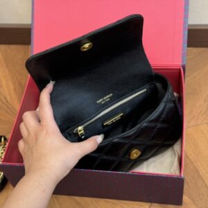 【AT2814】Tory BurchのKiraチェーンは、デザインと色がとても素敵です！ 超軽量で使いやすいです。
