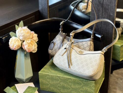 【AT2820】Gucciの新作アンダーバッグが再入荷しました。本当に新作を追いつくことができず、新しいバッグを買い続けることになりますね〜仕方がない、アンダーバッグがトレンドです〜