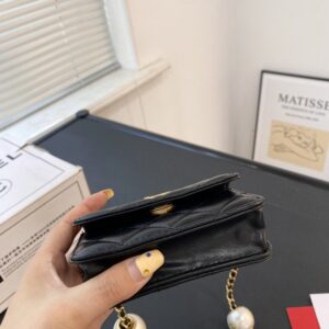 【AT2829】Chanel ミニダブルパールボール包💕品質は非常に良好で、非常に精巧です。両側のパールはショルダーストラップを調節できます❗️❗️