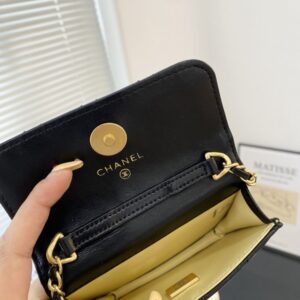 【AT2829】Chanel ミニダブルパールボール包💕品質は非常に良好で、非常に精巧です。両側のパールはショルダーストラップを調節できます❗️❗️