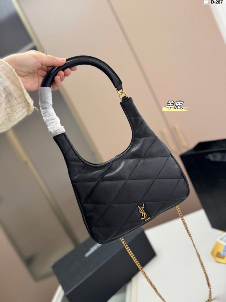 【AT2830】Yves Saint Laurent YSL サデホーボーチェーンバッグ（ヤギ革）。独特なバッグ形状は人目を引き、さまざまなスタイルに合わせて多様なバッグの方法を提供し、レトロでかわいらしい