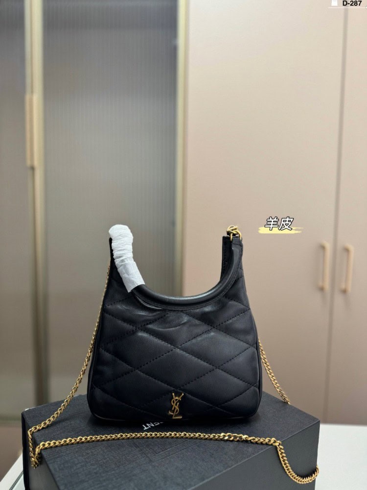 【AT2830】Yves Saint Laurent YSL サデホーボーチェーンバッグ（ヤギ革）。独特なバッグ形状は人目を引き、さまざまなスタイルに合わせて多様なバッグの方法を提供し、レトロでかわいらしい