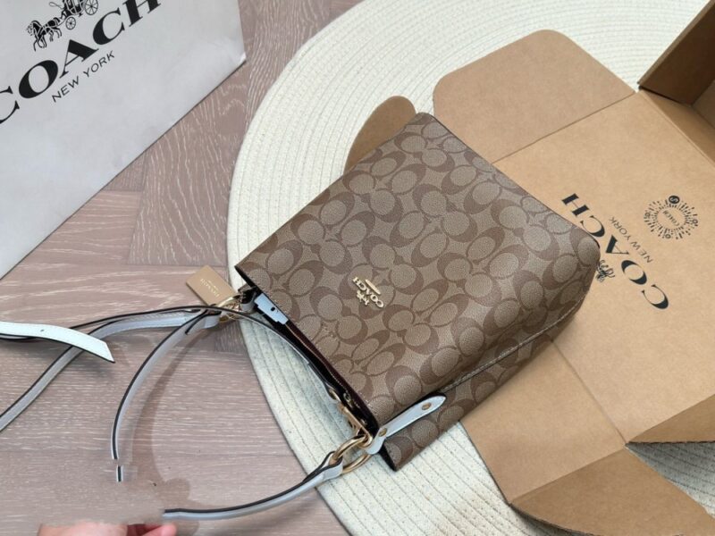 【AT2844】Coach のバケツバッグは万能でクラシック、断れない魅力があります。品位が光る、高級感満載。