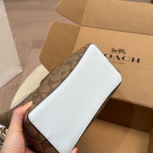 【AT2844】Coach のバケツバッグは万能でクラシック、断れない魅力があります。品位が光る、高級感満載。