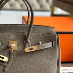 【AT2853】Hermes エルメスの最高級の純皮製品は、無数の愛情を集めています。エルメス・バーキンプラチナバッグは専門店で常時取り扱われています。