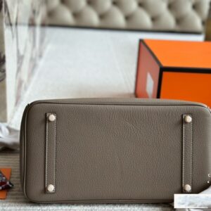 【AT2853】Hermes エルメスの最高級の純皮製品は、無数の愛情を集めています。エルメス・バーキンプラチナバッグは専門店で常時取り扱われています。