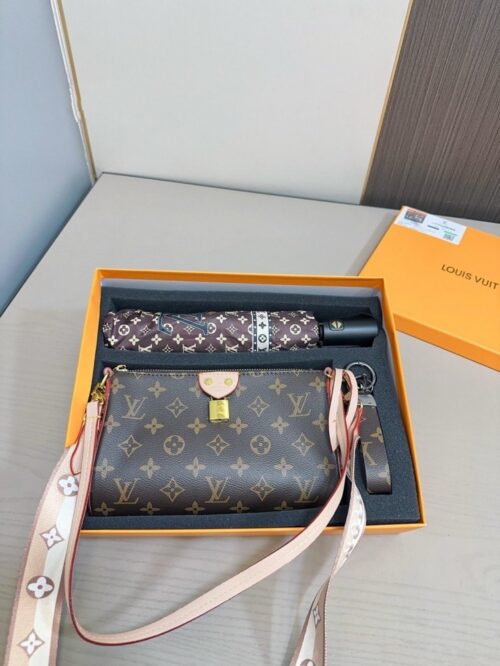 【AT2854】LVロックポーチ＆アクセサリーケース💕一番人気のバッグ、実物超絶可愛い！超お得なセット‼️‼️‼️贈り物に最適🎁