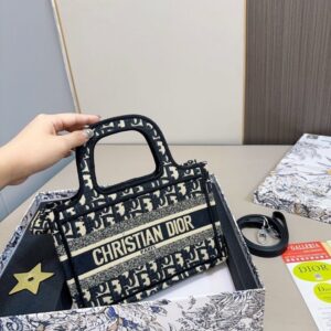 【AT2857】Dior ディオール トートバッグ ギフトセット💕 財布付き  最も人気のあるバッグの一つで、実物は超かわいいです！超お得なギフトセット‼️‼️‼️プレゼントに最適🎁