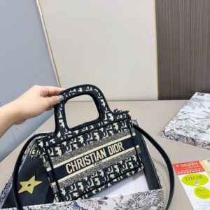 【AT2857】Dior ディオール トートバッグ ギフトセット💕 財布付き  最も人気のあるバッグの一つで、実物は超かわいいです！超お得なギフトセット‼️‼️‼️プレゼントに最適🎁
