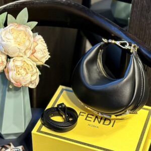 【AT2861】Fendi Mini Graphyバッグ、クラッチバッグ