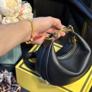 【AT2861】Fendi Mini Graphyバッグ、クラッチバッグ