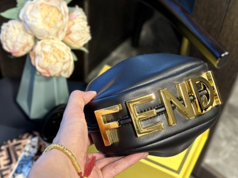 【AT2861】Fendi Mini Graphyバッグ、クラッチバッグ