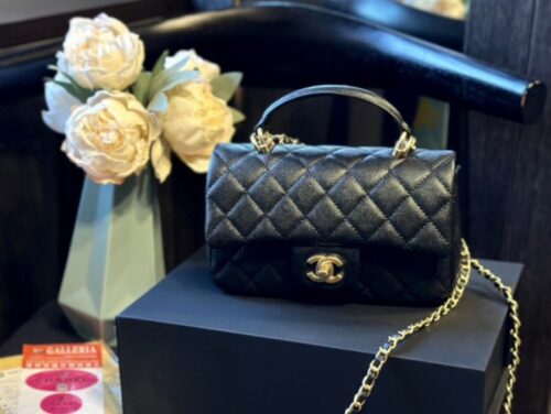 【AT2862】Chanelのハンドル付きミニCFバッグ、キャビアスキン、ルガノ、クラッチといったスタイルは、何度見ても飽きない魅力があります🥰